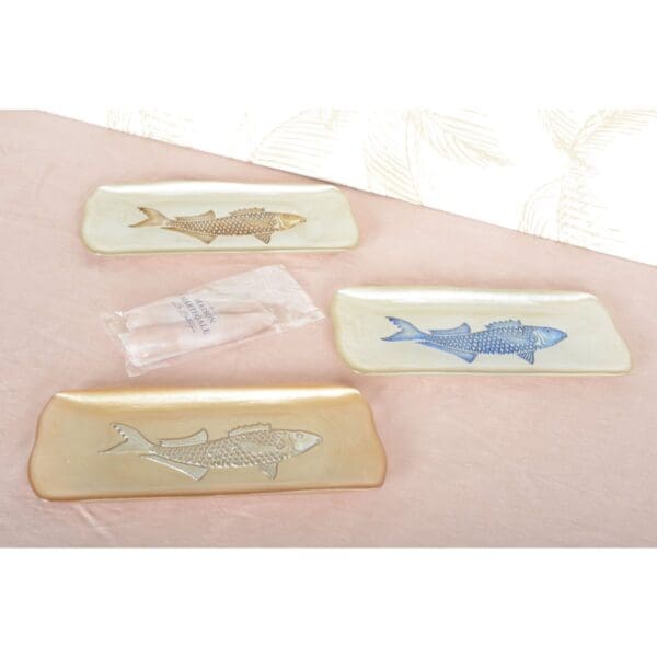RECHTHOEKIGE VANILLE SCHAAL MET BLAUWE VISSEN 31X12,5X2,5CM - Afbeelding 3