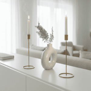 Mat gouden kandelaar — metalen kaarsenhouder 26 cm, voet Ø11 cm, geschikt voor taper/dinerkaarsen Ø2,10 cm